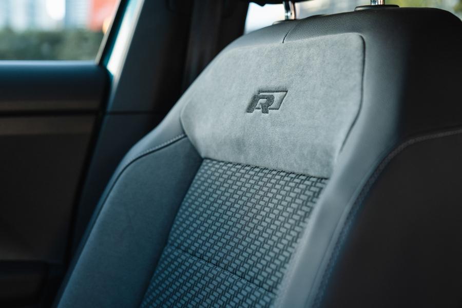 Детали интерьера Volkswagen T-Cross R-Line 2020 года  (AU) (фото 22 из 41)